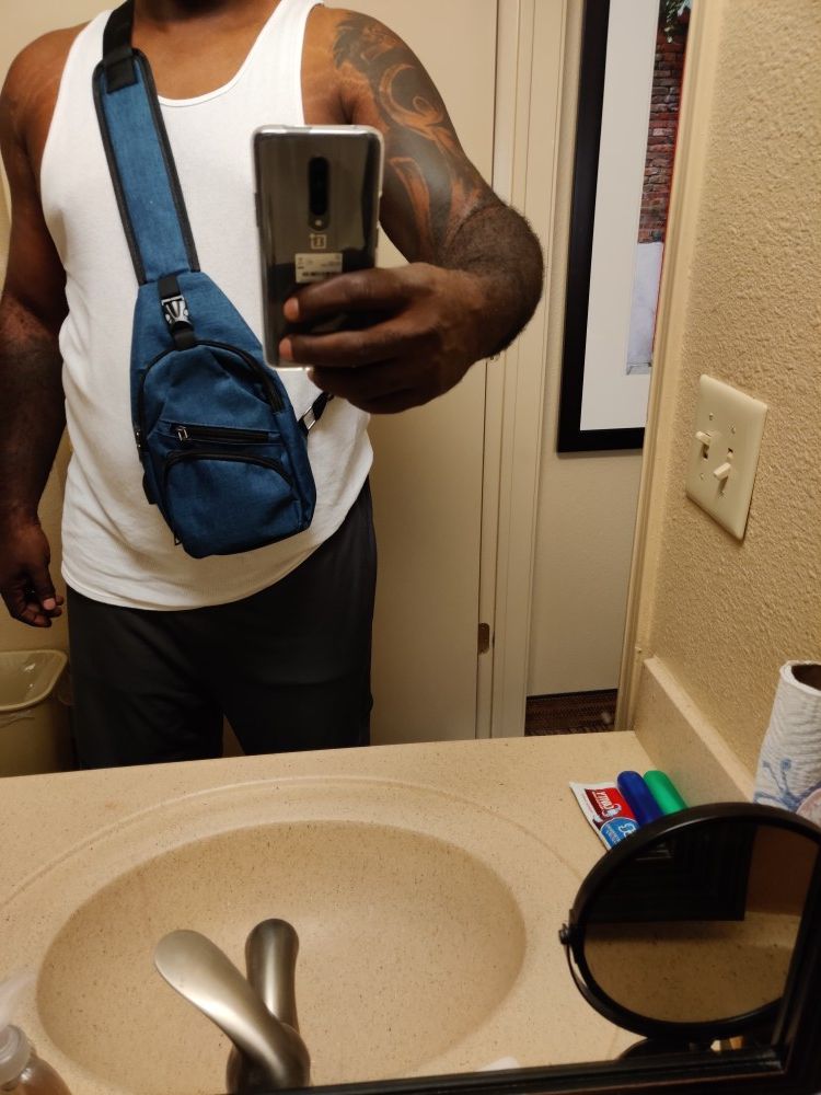 Men shoulder backpack, with phone charger