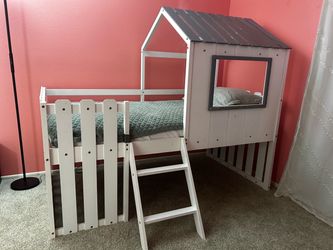Little girls bed