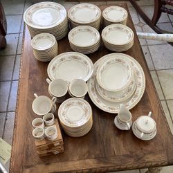 Noritake Homage China service for 12 99 pc Set