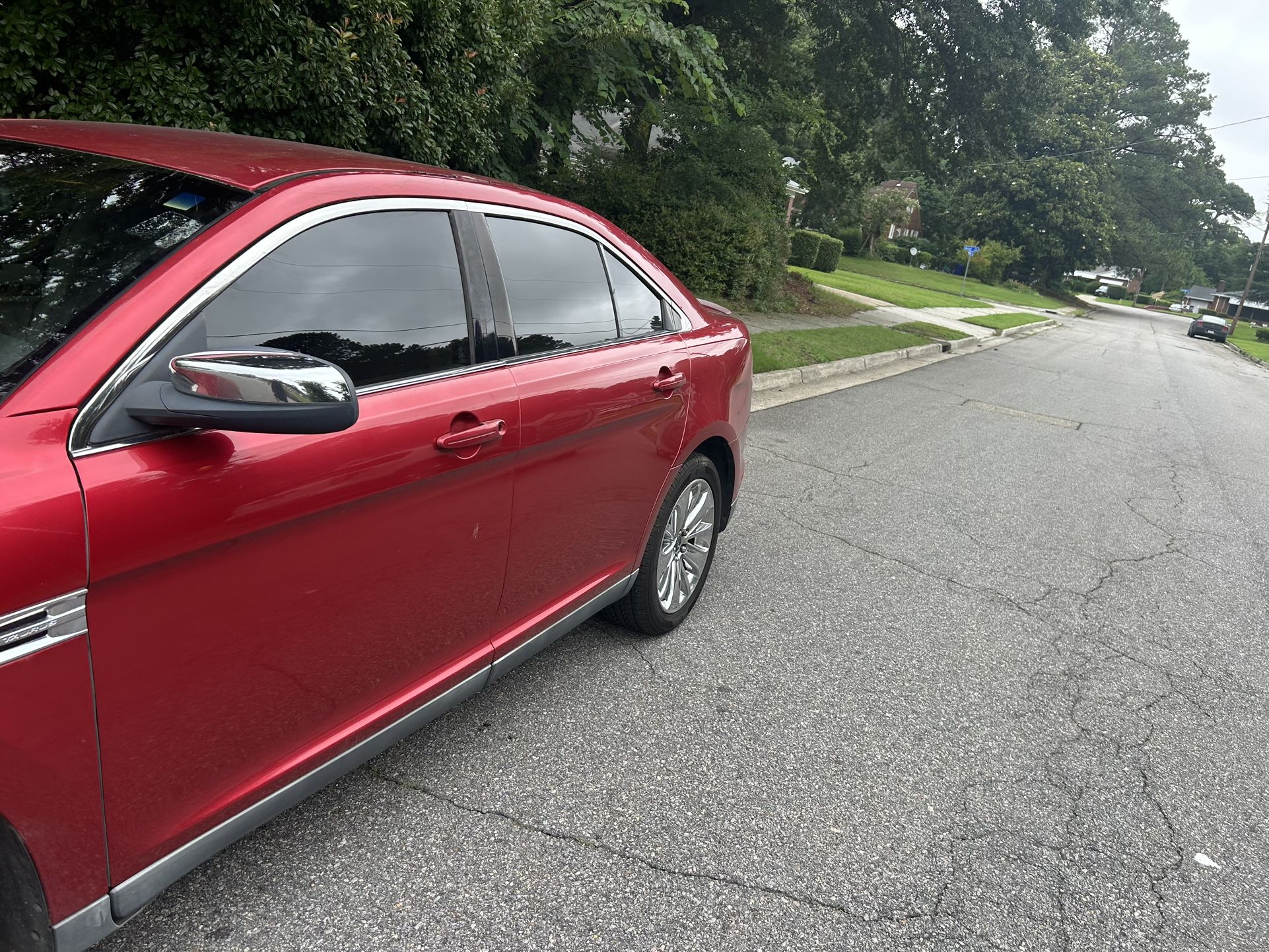 2010 Ford Taurus