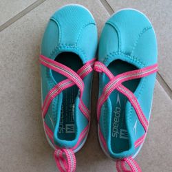 Excellent condition! Cute Speedo Kids' Mary Jane Water Shoes - Turquoise/Pink - Size M / Size 7c-8c