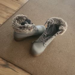 Lugz Gray Fur Boots