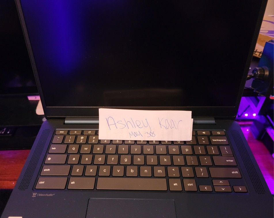 Lenovo TOUCHSCREEN IdeaPad SLIM 3 Chrome 14M868