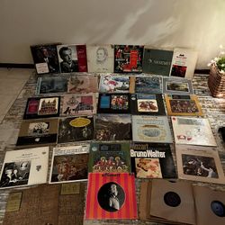 🎶 Vintage Classical Music Vinyl + RCA Victor 78rpm Binder – Mozart Collection