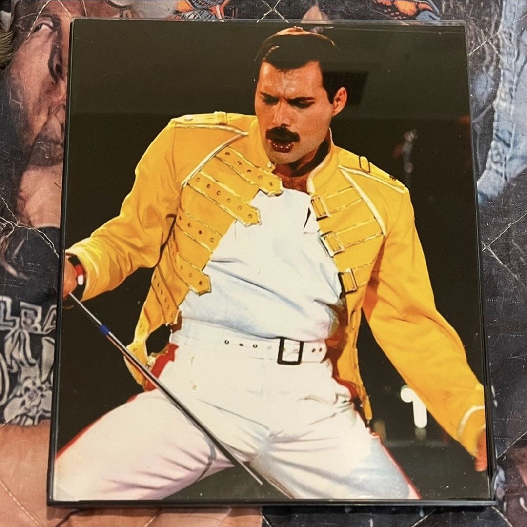 Freddie Mercury Costume Size XL + FREE 8x10 Picture