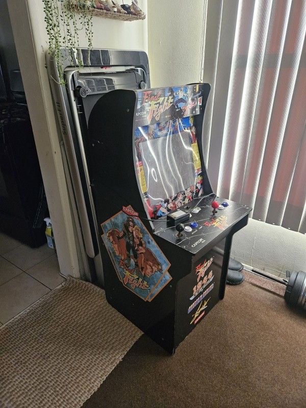 Arcade1Up Cabinet Final Fight, Ghost ‘n Goblins, Strider, 1944 Capcom Arcade 1Up