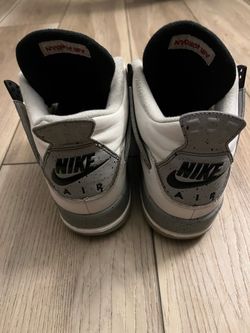 7Y Air Jordan 4 Retro "White Cement"