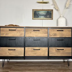 !!SOLD!! Original Mid Century Dresser