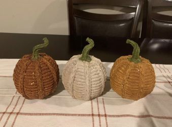 New Set of 3 Knit Decorative Gerson Pumpkins $35 for all 3