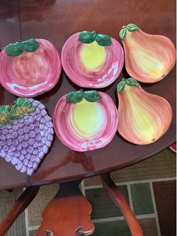 Majolica Italian hanging Wall Platters