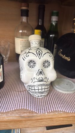KAH Tequila Blanco Ceramic Skull Bottle/Decanter – Empty with Original Cap