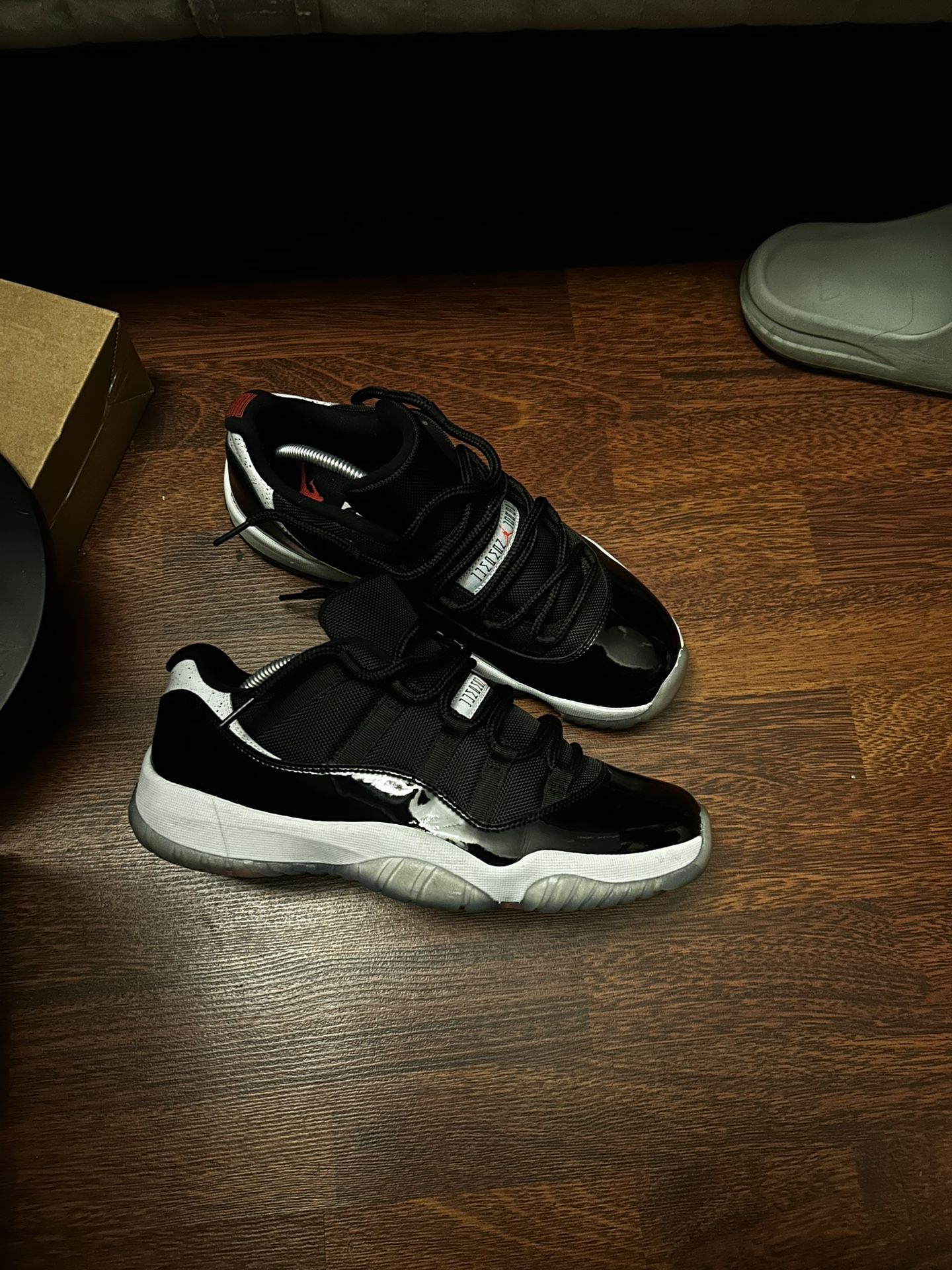 Air Jordan 11 Low Infrared