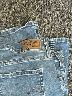 Levi’s ripped women’s jeans