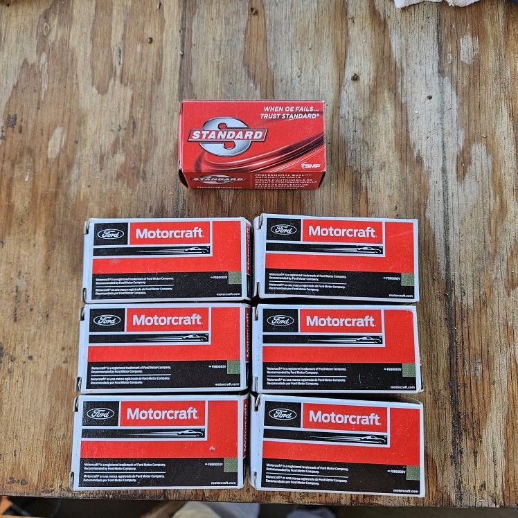 Motorcraft Fuel Injectors w/ O Rings