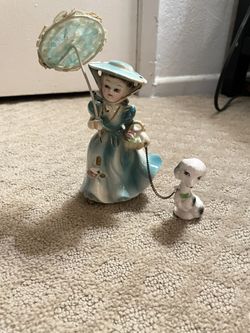 Vintage 8’’ ARNART lady with blue dress figurine with dog