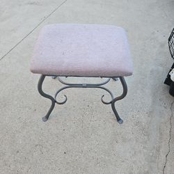 Vanity Stool $10