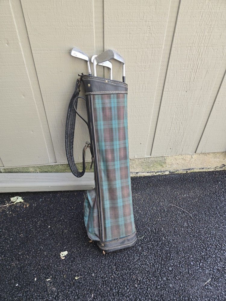 Golf Range bag & clubs 