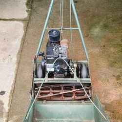 3.5HP Briggs & Straton Trimmer Lawn Mower