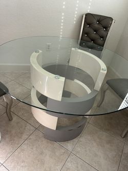 Round Glass Table $50 Obo