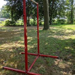 Adjustable Pull-Up Bar