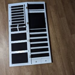 Yeweler  Case With Miror 