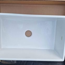 sincology Apron Front farm house 30x18 new open box item single Bowl Kitchen Sink