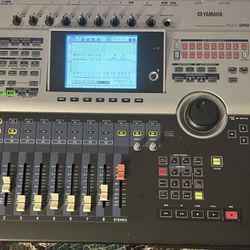 Yamaha AW2816 Professional Audio Workstation 16-Track Digital Recorder