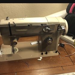 Sewing Machine With Cabinet And Computer Bag