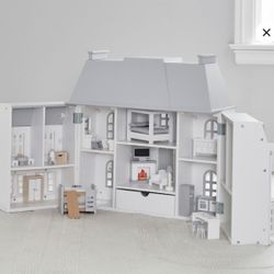 Pottery Barn Kids Barrington Dollhouse Brand New In Box