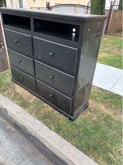 Big drawer dresser