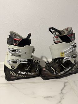 Nordica Supercharger Ignition ski 12.5 ski boots.