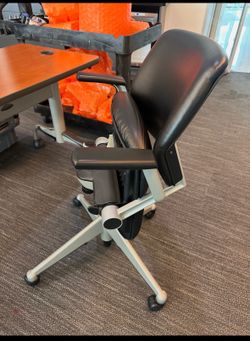 Vecta Black Leather Nesting Chair