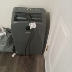 HISENSE PORTABLE AIR CONDITIONER 