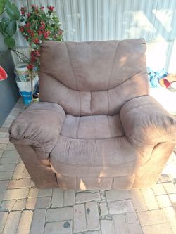 Sofa Recliner .