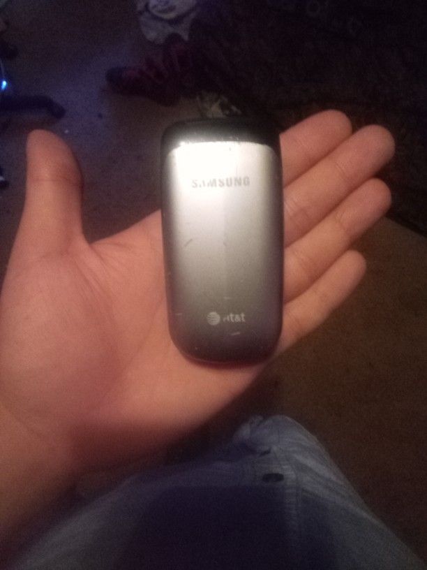 Samsung At&T Flip Phone