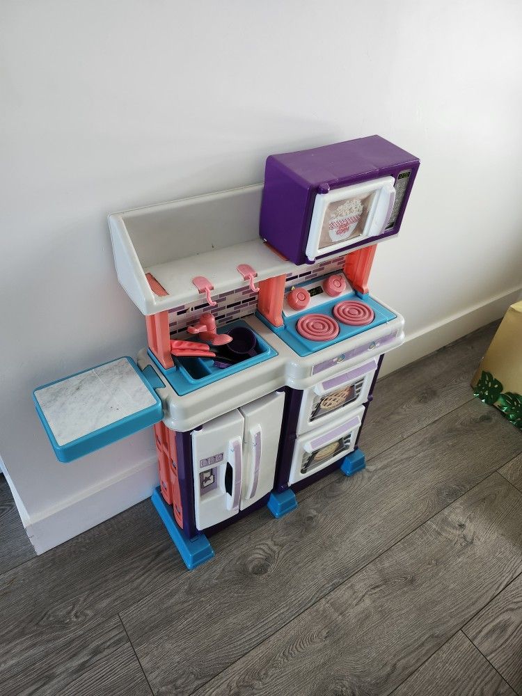 Kids Toy Kitchen 