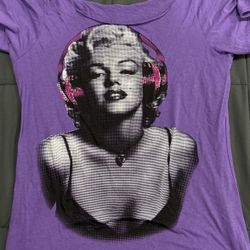 Marilyn Monroe retro graphic T-shirts