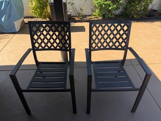 6 metal outdoor chairs