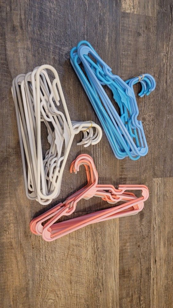 Lot Of 30 Baby Kids Clothes Hangers