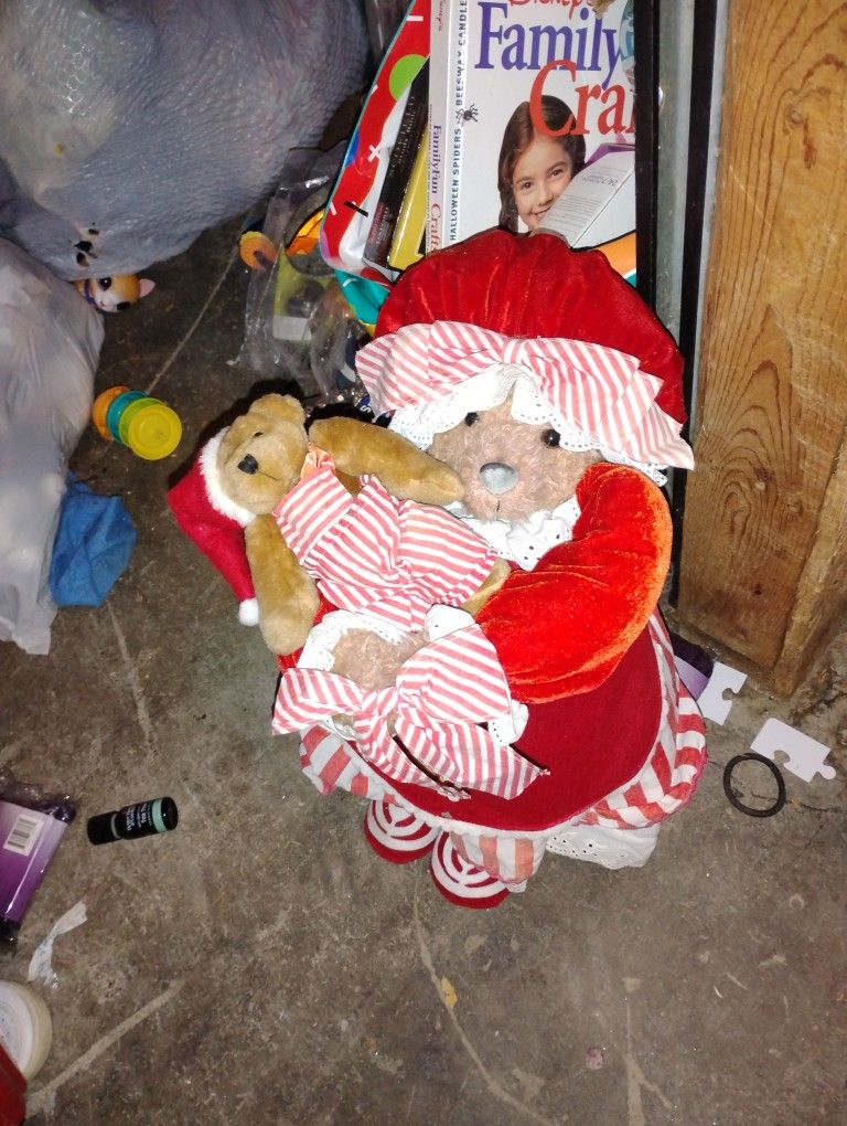 Vintage Christmas Bear