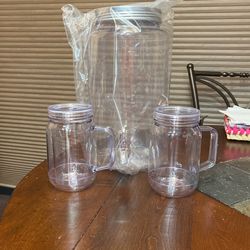 Mason Jar With 2 Cups - Brand New 