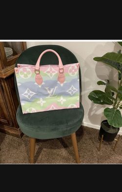 Purse With Red Interior 