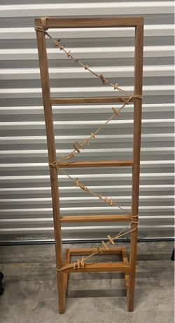 Wooden Display Rack with Clothespin Rope
