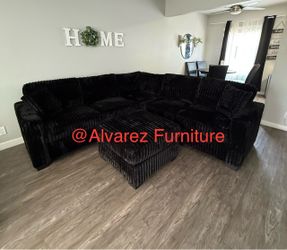 Sectional sofa with ottoman