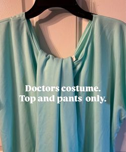 Preowned unisex doctors Halloween costume. It’s just a shirt and pants size Xlarge