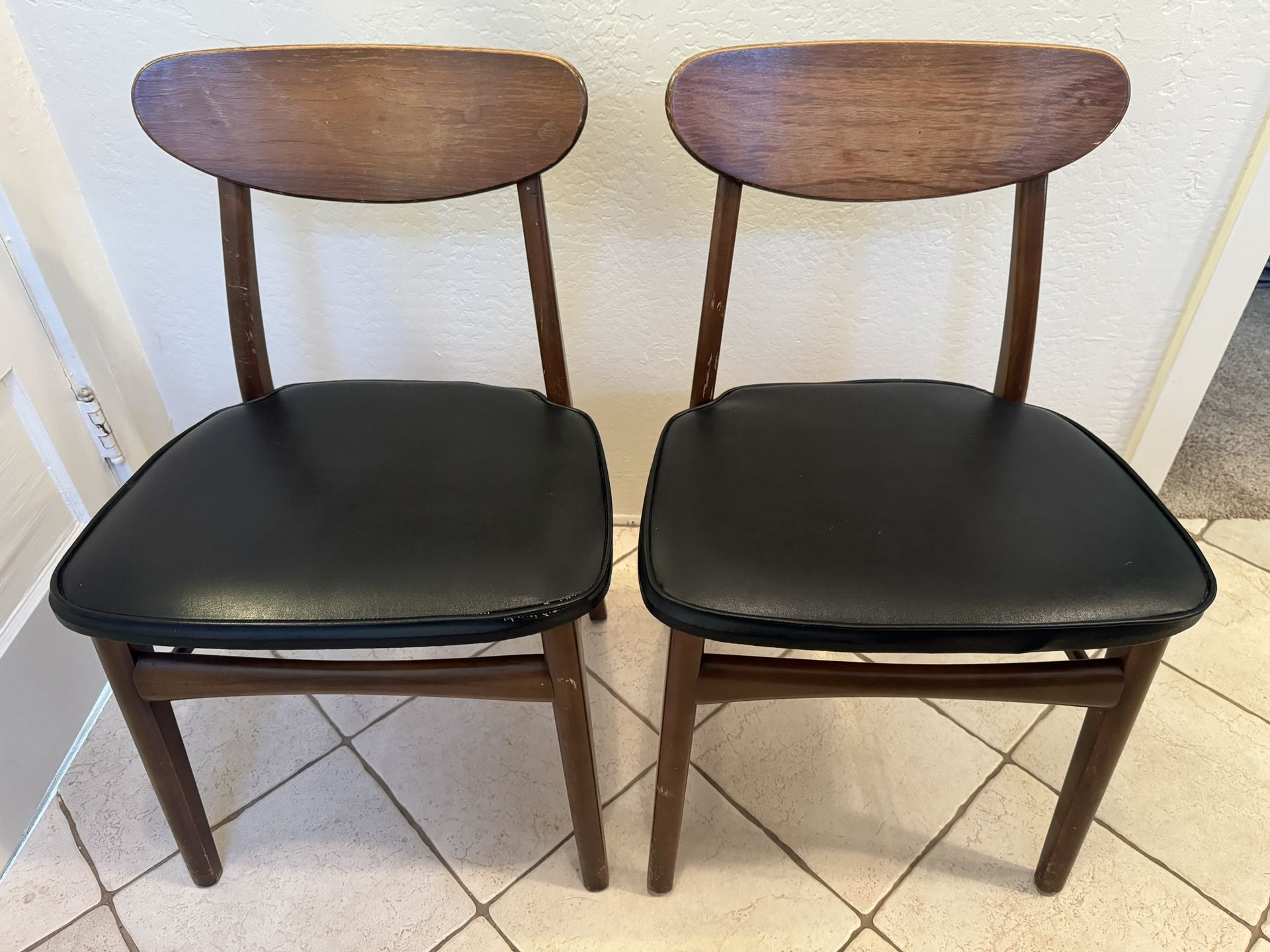 Set Of (2) Dining Chairs (Made In Japan)