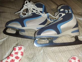 Ice Skates  Size 8 Women's 