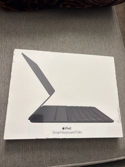 Apple iPad Smart Keyboard Folio ( Hesperia Ca )