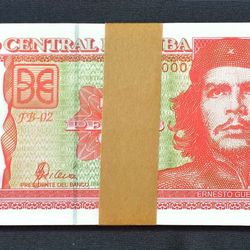Fajo De 3 Pesos Banco Central De Cuba-2005-UNC