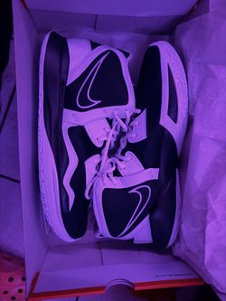 Kyrie infinity tb Promo black/white size 14